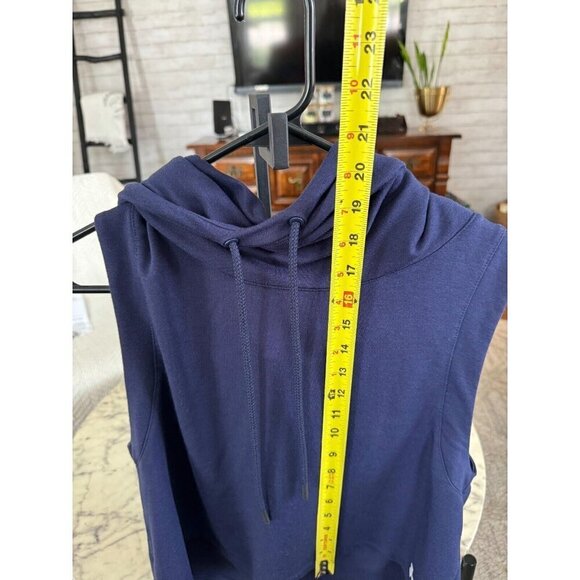 Under Armour Womens Cropped Sleeveless Sweatshirt with Hoodies Blue Size M - Picture 3 of 5